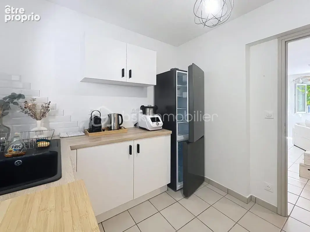 ***grenoble t2 de 51m2 un cocon en plein centre ville  dans rue calme*** - photo 2