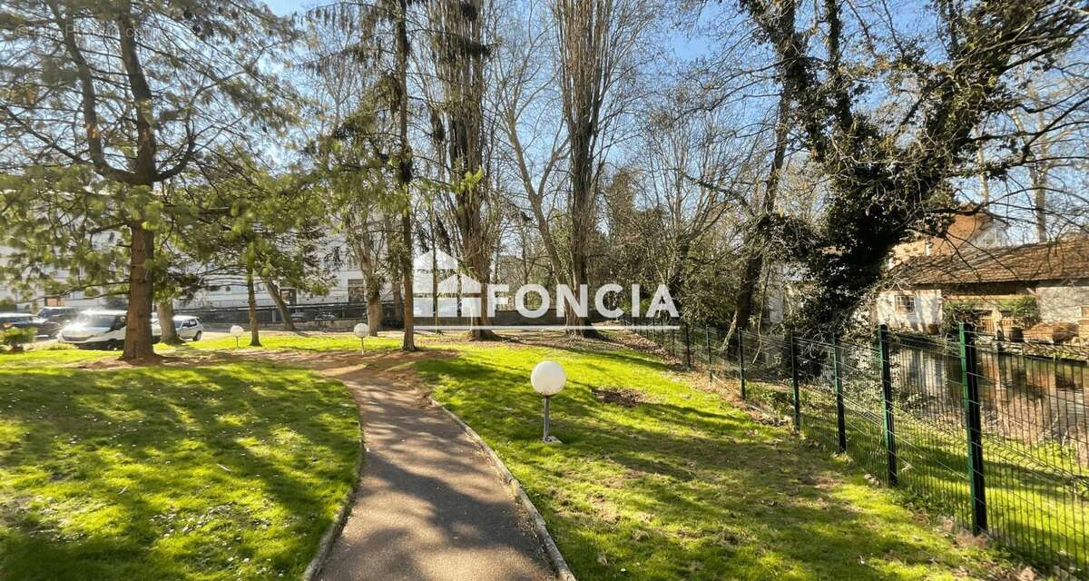 Appartement à CORBEIL-ESSONNES