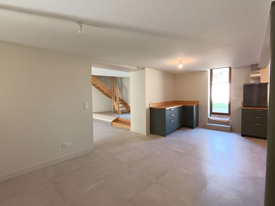Maison Mauremont 8 pièce(s) 223 m2 - photo 10