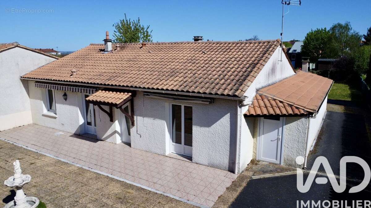 Photo 2 - Maison à SOYAUX