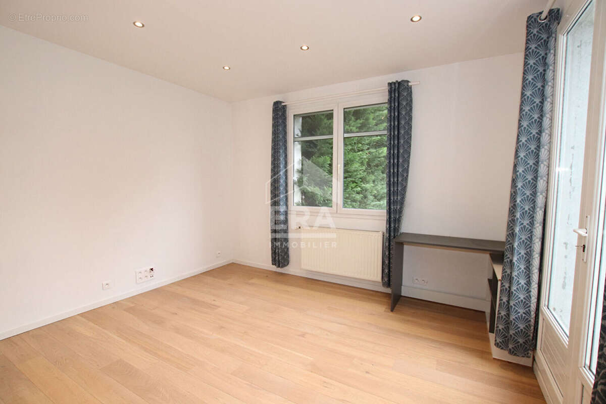 Maison à VILLIERS-SUR-MARNE