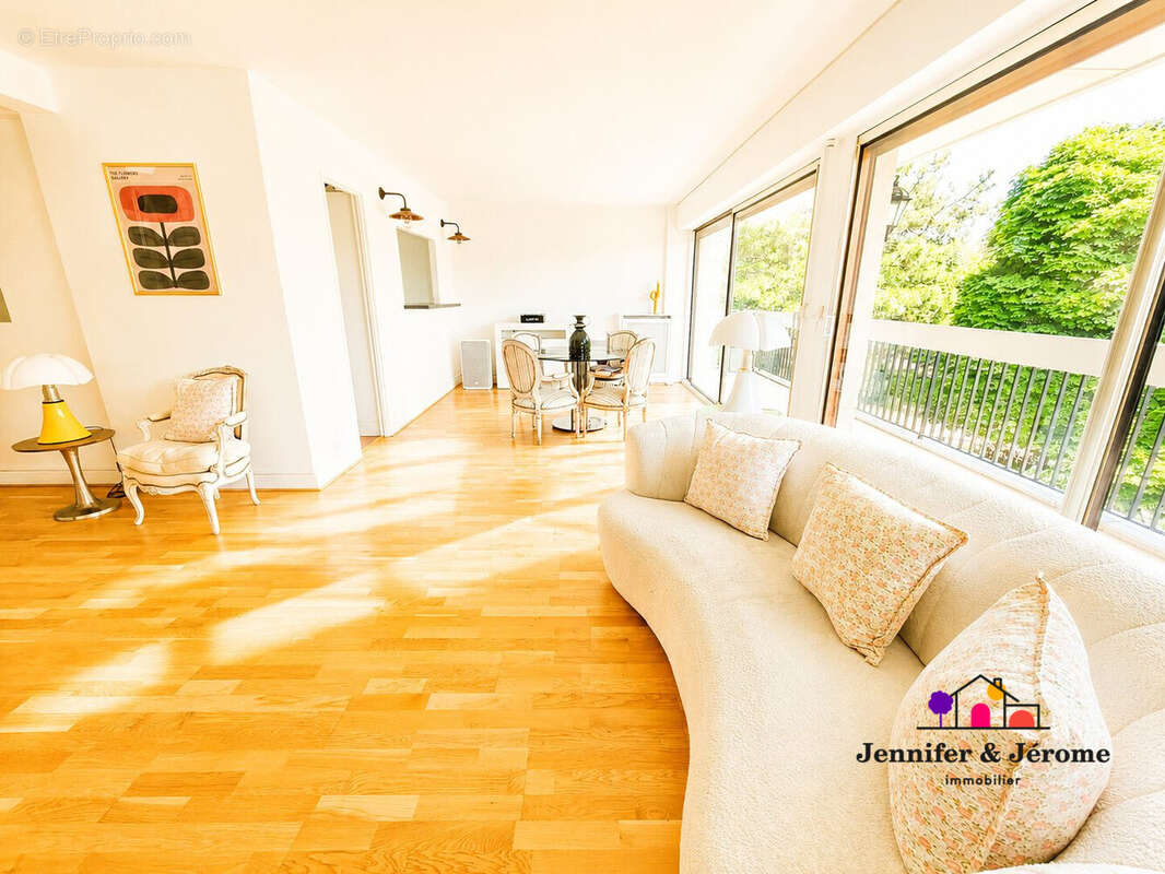 Appartement à ENGHIEN-LES-BAINS