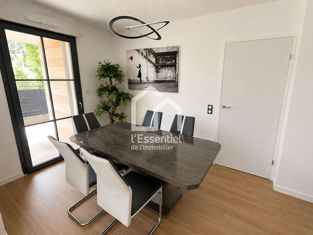 Appartement à VERNEUIL-SUR-SEINE
