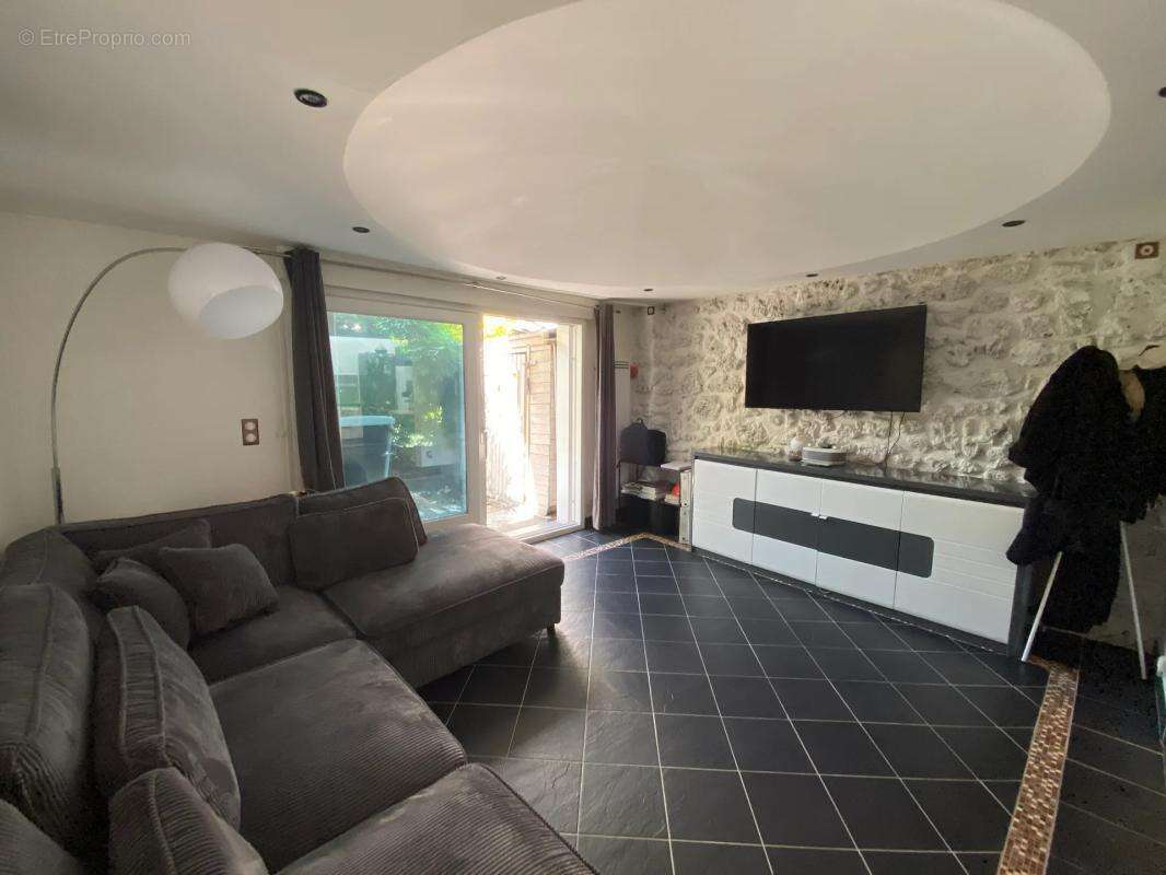 Appartement à VILLEMOMBLE