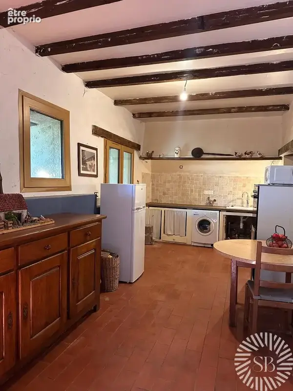 Authentique mas de caractère avec grand jardin et dépendances - photo 13