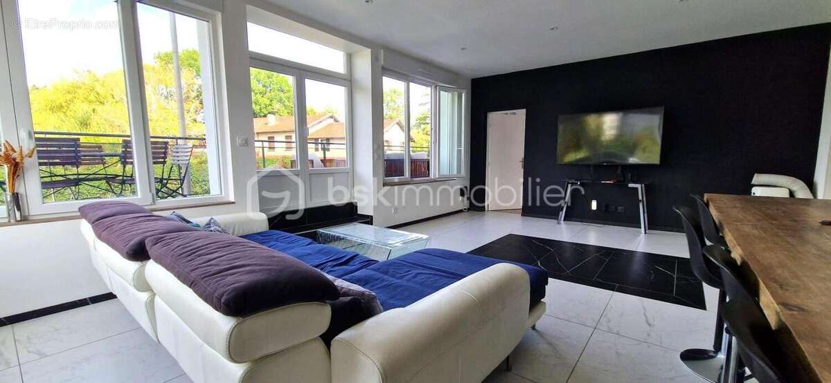 Appartement 105m² entierement renove + terrasse 30m² - photo 3
