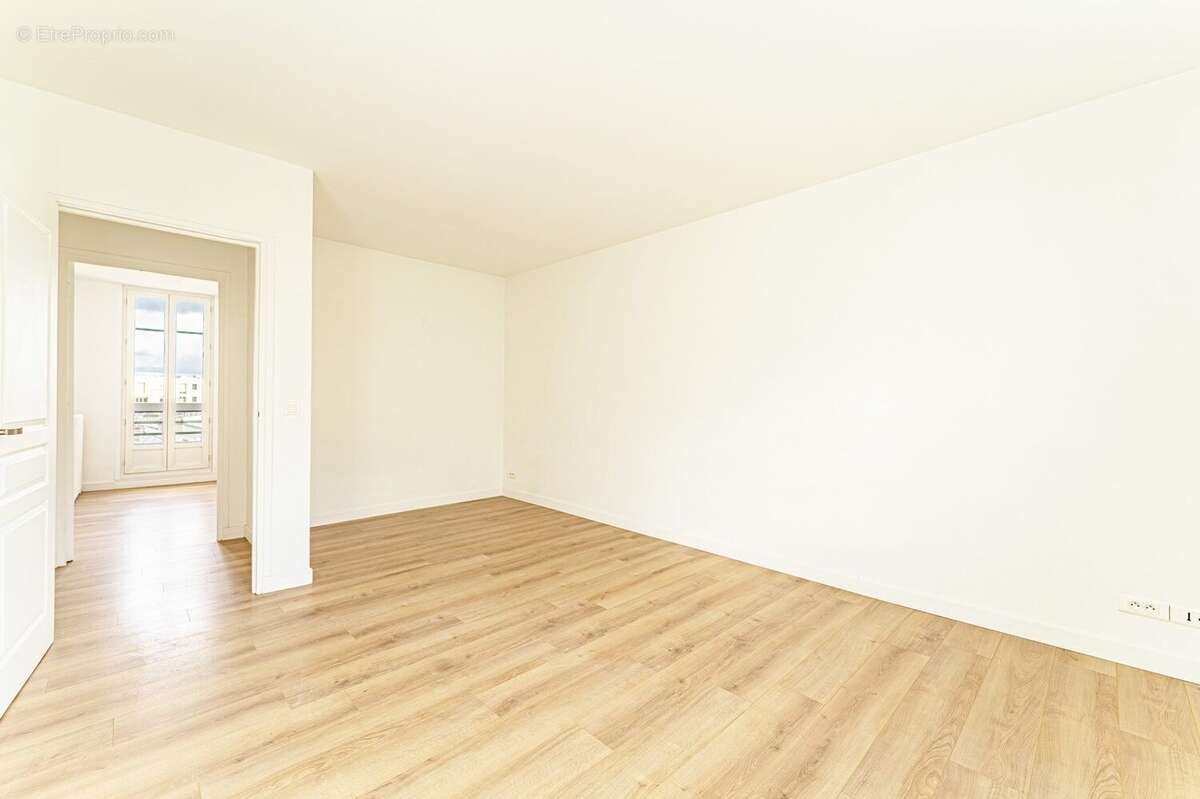 Appartement à COLOMBES