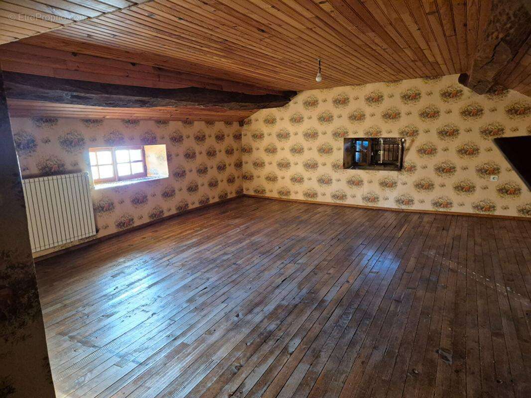 Maison à EQUEVILLEY