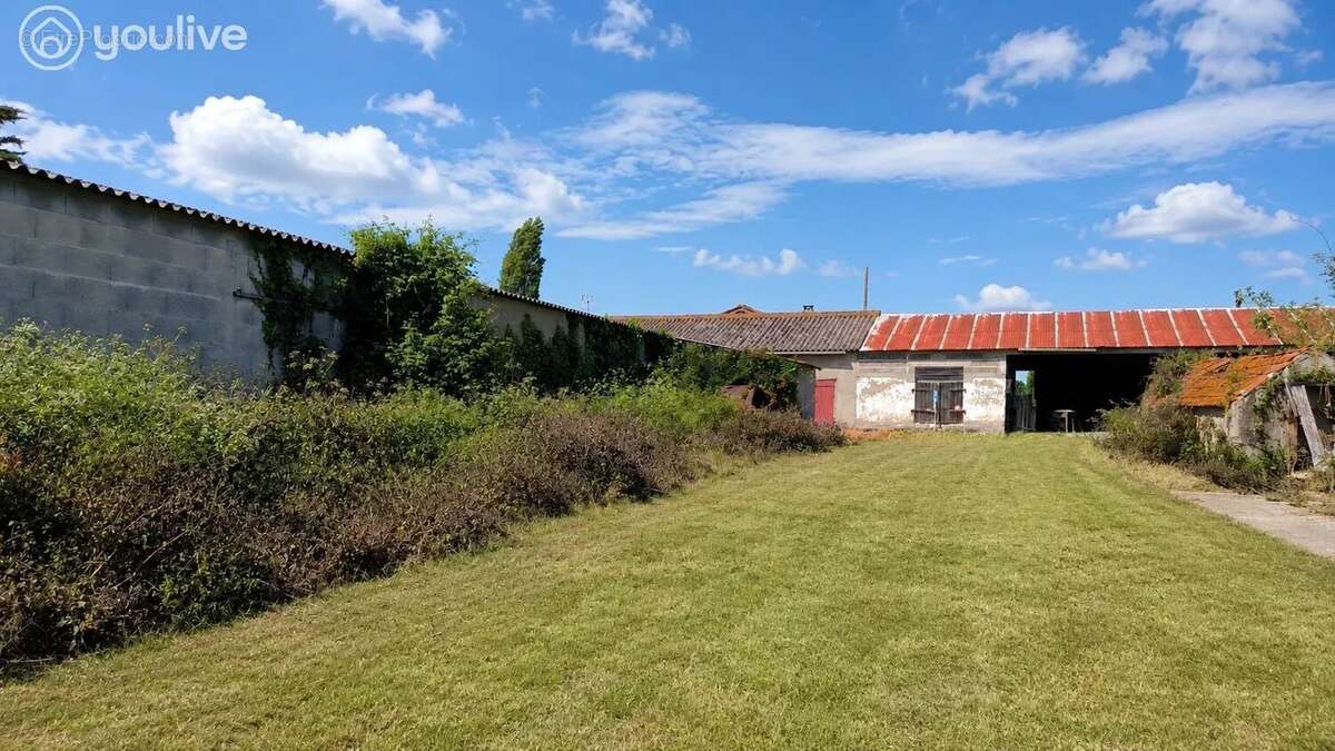 Maison à CHATEAUNEUF