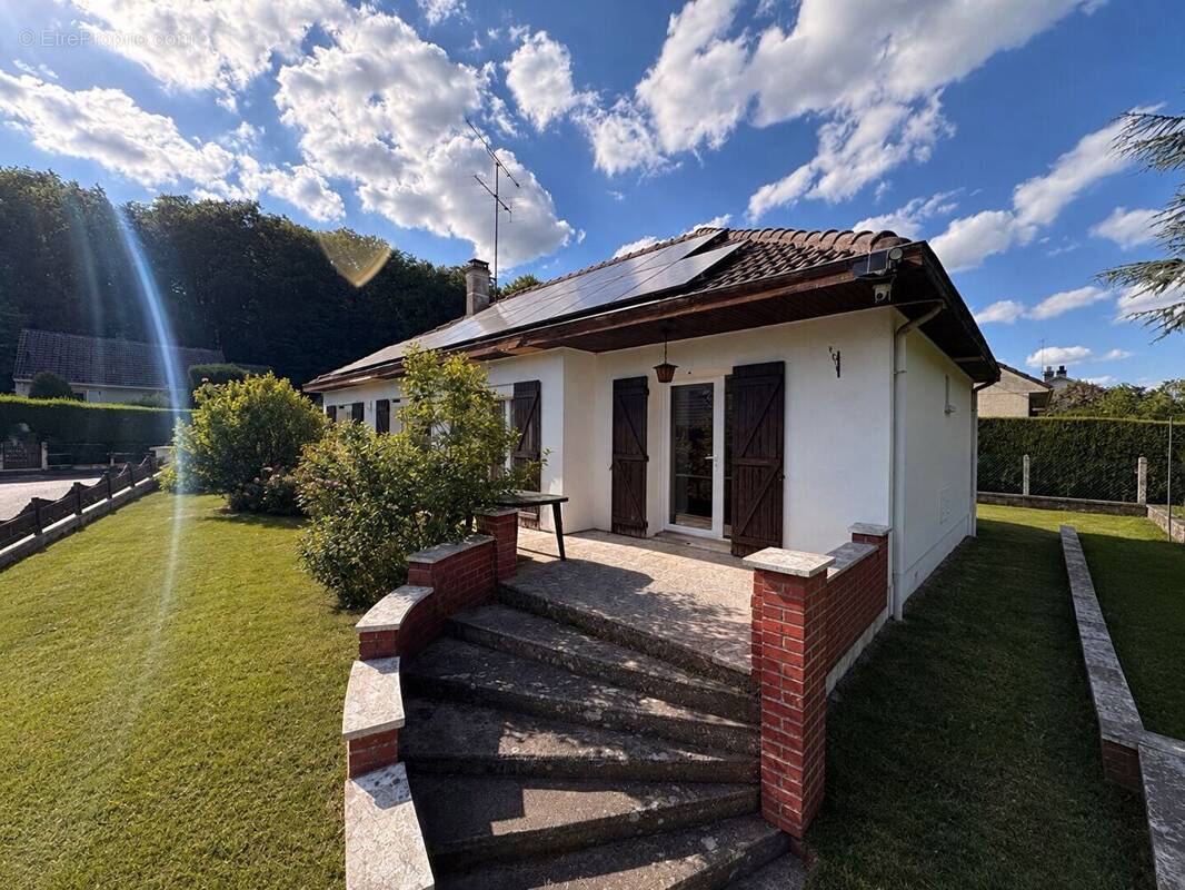Maison à MERU