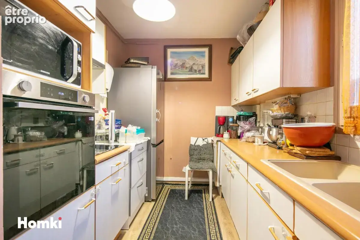 T4 lumineux avec 3 chambres, loggia et ascenseur – Beau potentiel d’aménagement - photo 5