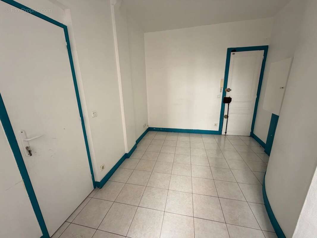 PARIS 6ᵉ – RUE DE RENNES – Un petit appartement qui a tout d'un grand ! - photo 10