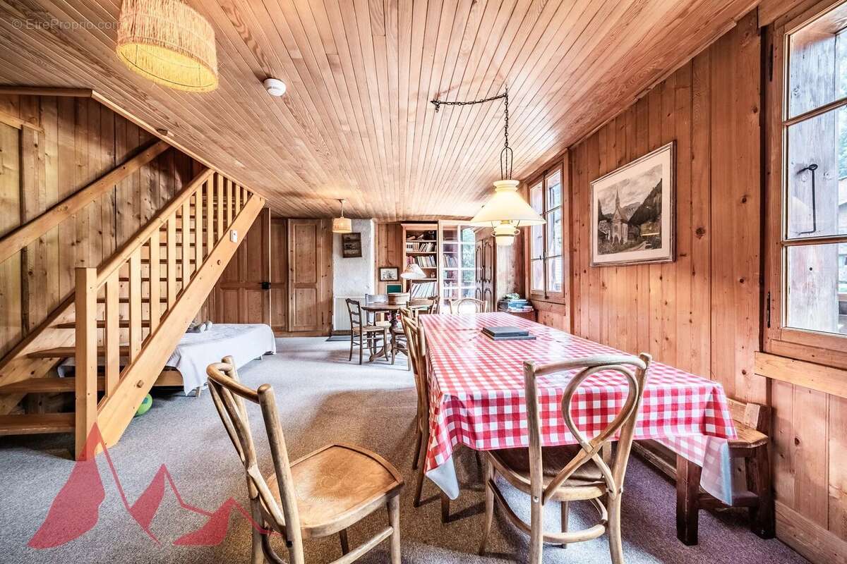 EXCLUSIVITÉ MORZINE IMMOBILIER — Les Udrézants : un penthouse à créer, à deux pas du centre - photo 4
