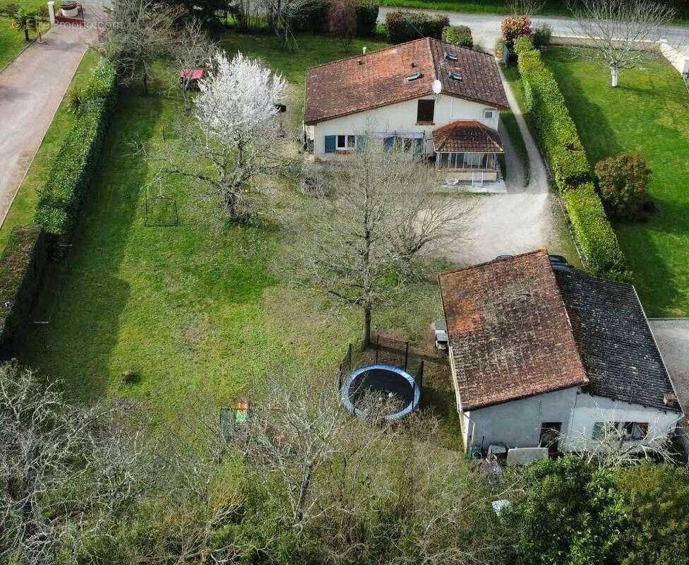 Maison à SAINT-AVIT-SAINT-NAZAIRE