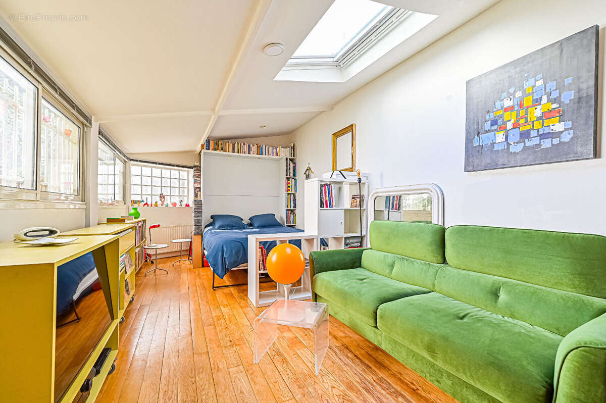 Appartement à PARIS-10E