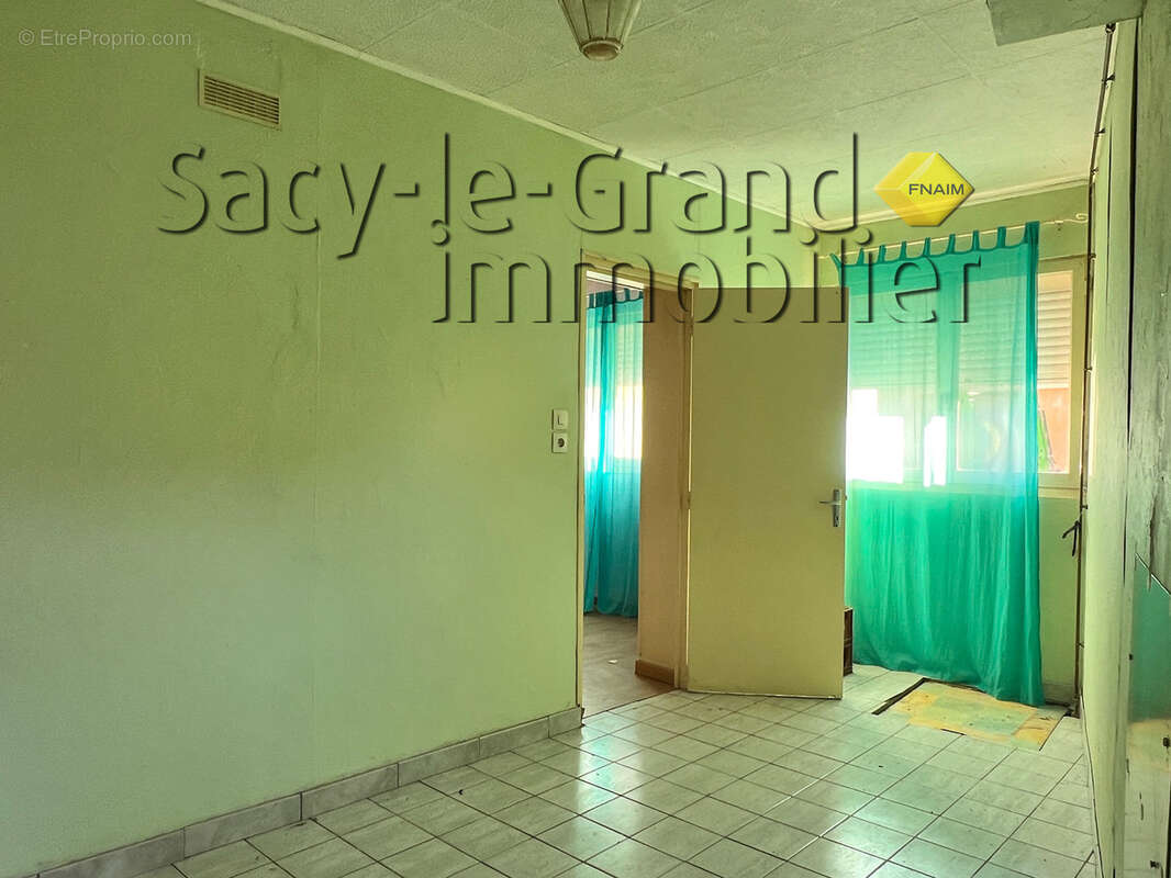 Maison à SACY-LE-GRAND