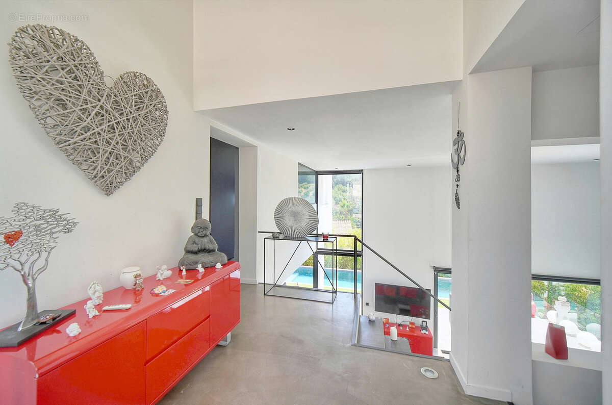 Élégante Villa contemporaine 200 m2 au cœur d'un environnement privilégié - photo 10
