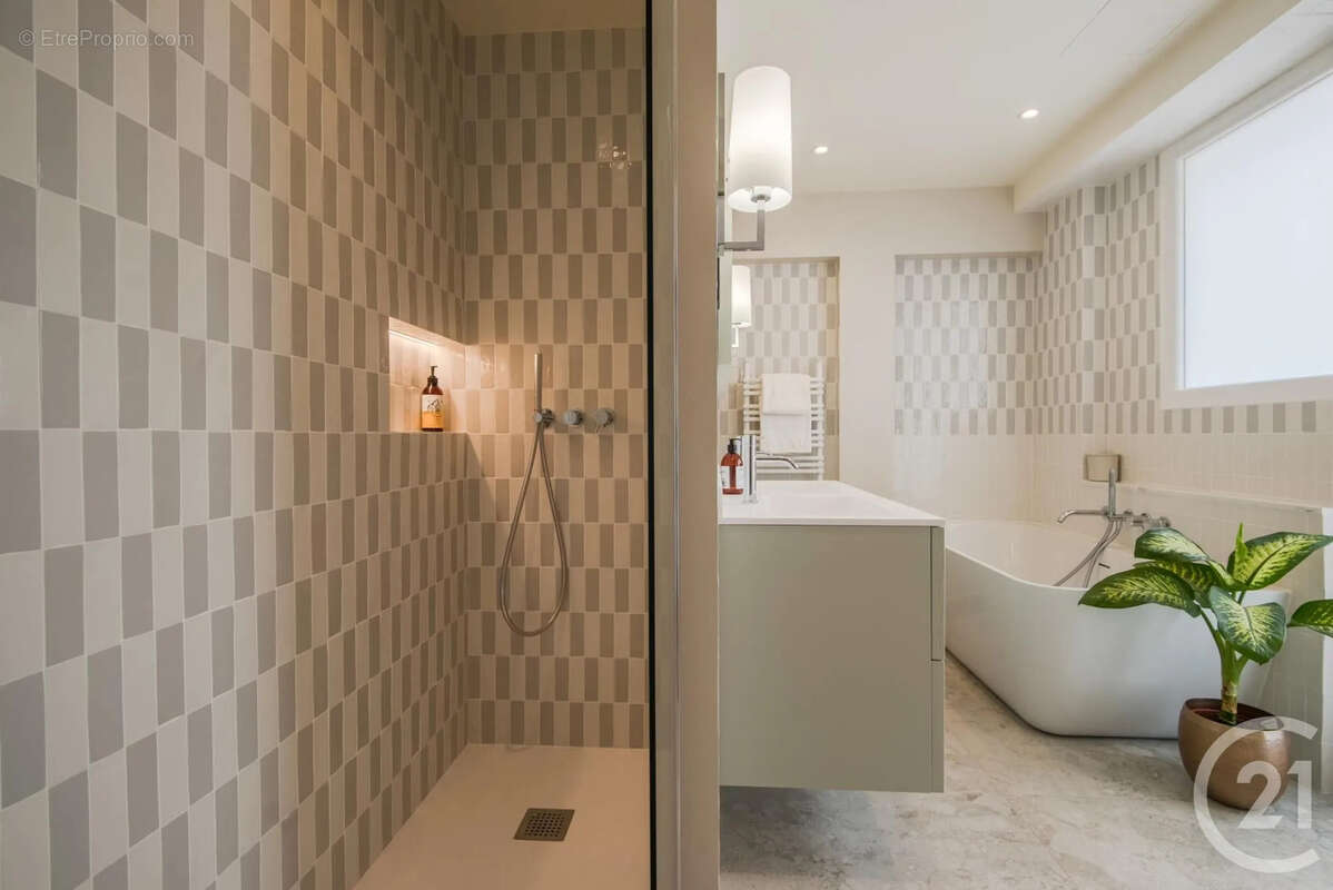 Appartement à BEAULIEU-SUR-MER