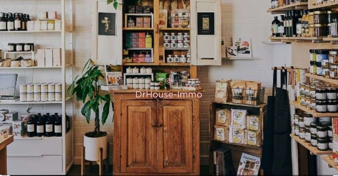 Commerce à VILLEFRANCHE-SUR-SAONE