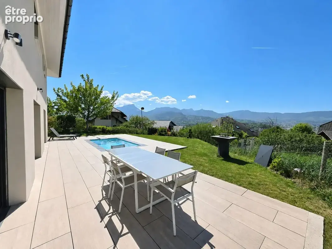 Maison 137 m² à Barby  - photo 2