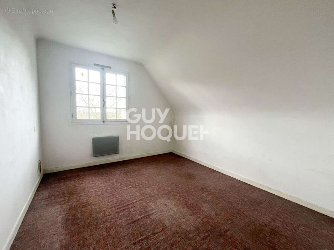 Maison à SAINT-JOUAN-DE-L&#039;ISLE