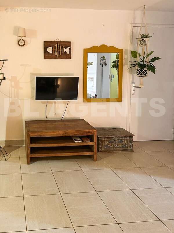 3 (1) - Appartement à SAINTE-ANNE