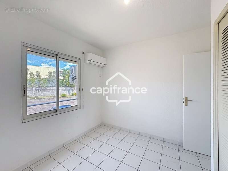 Appartement à BAIE-MAHAULT