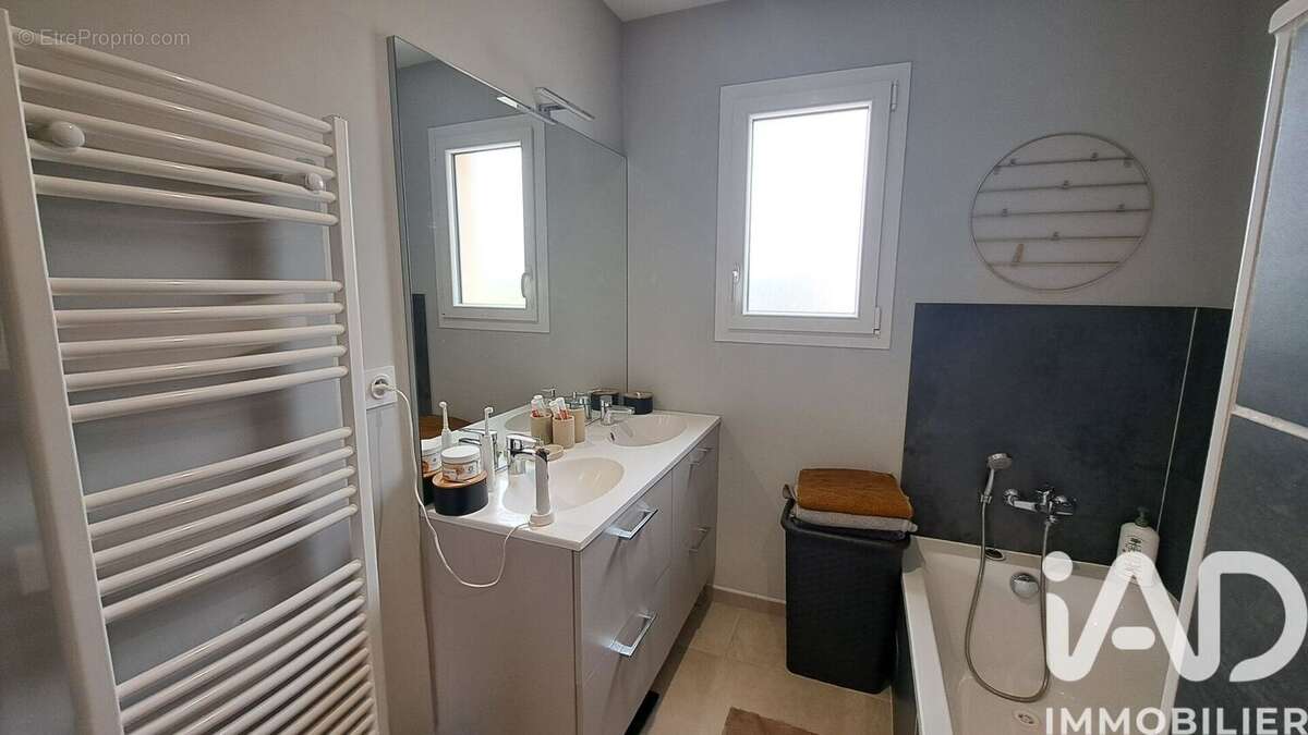 Photo 10 - Maison à MALATAVERNE