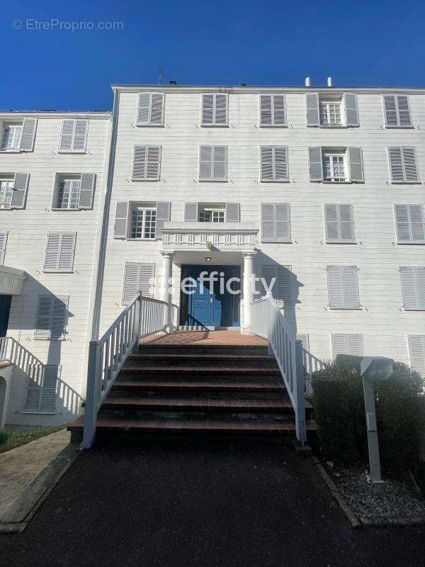 Appartement à TROUVILLE-SUR-MER