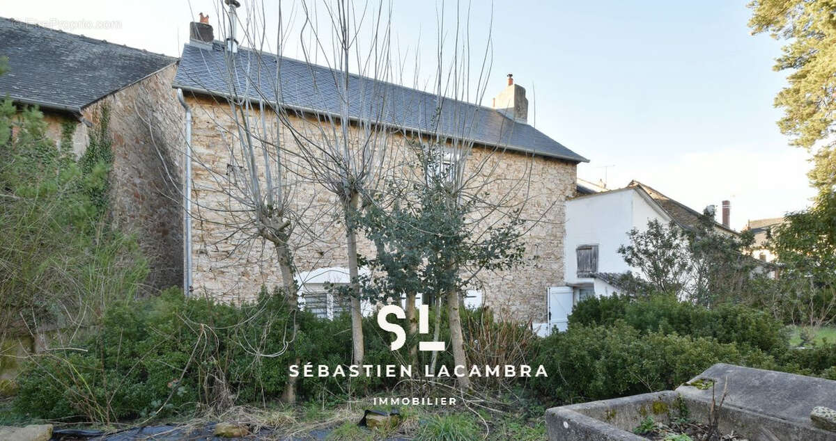 Maison en pierre rénovée   5 pièces   Piscine avec dôme   Terrain arboré - photo 23