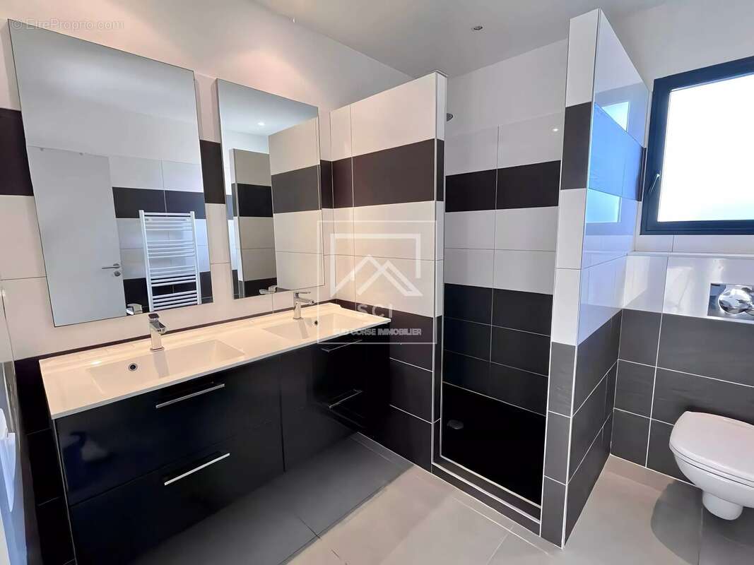 Maison à PORTO-VECCHIO