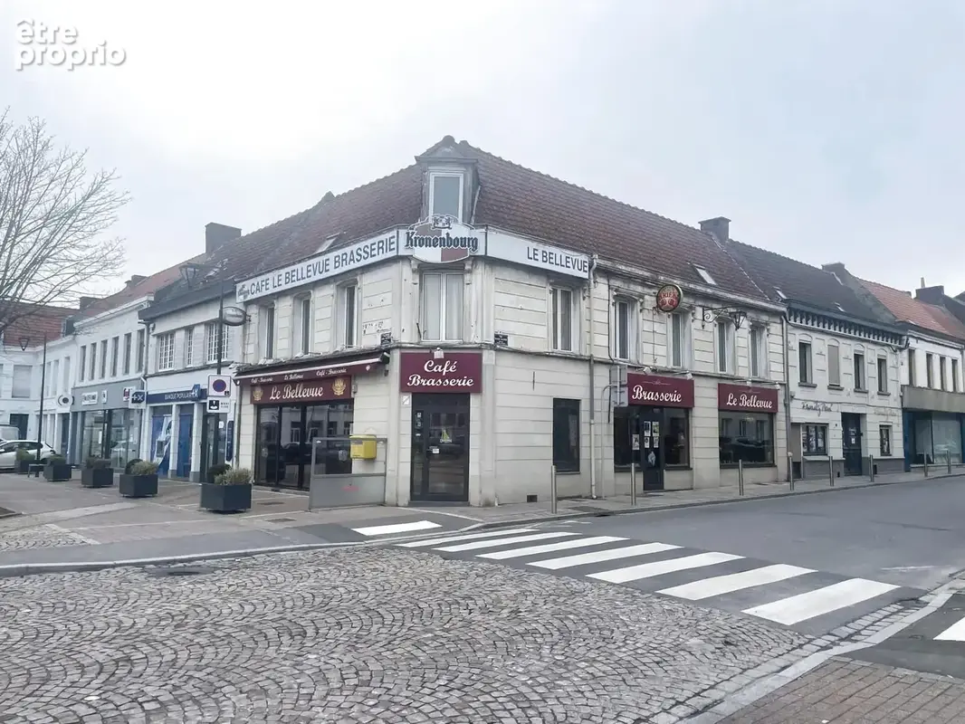Commerce à CARVIN