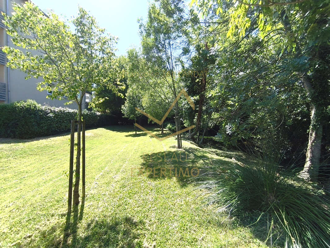 Appartement à L'ISLE-SUR-LA-SORGUE
