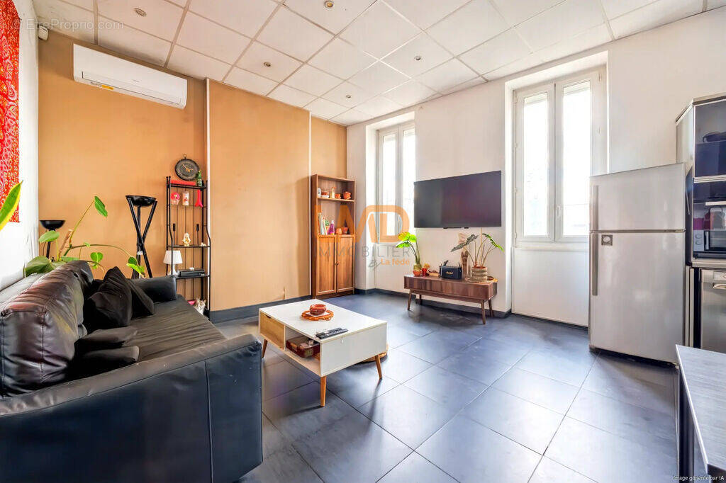 Appartement à MARSEILLE-4E
