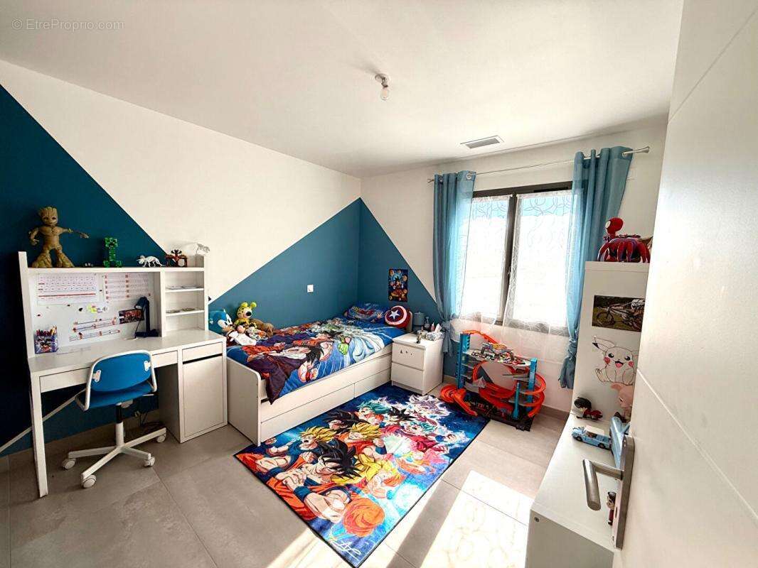 Maison à SAINT-CHAMAS