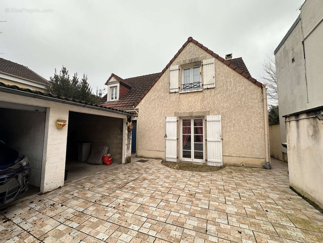 Maison à PIERREFITTE-SUR-SEINE