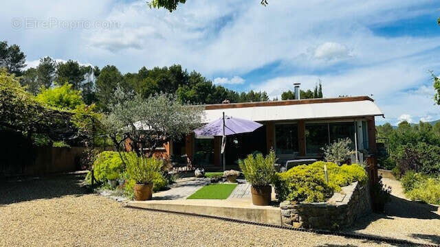 Maison à ENTRECHAUX