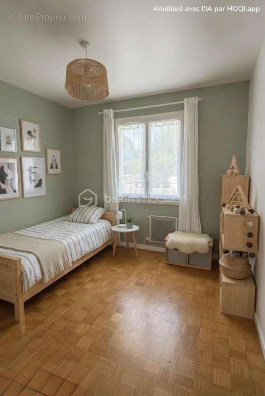 Maison familiale de 130 m² habitables avec jardin arboré de 757m² et piscine - photo 9
