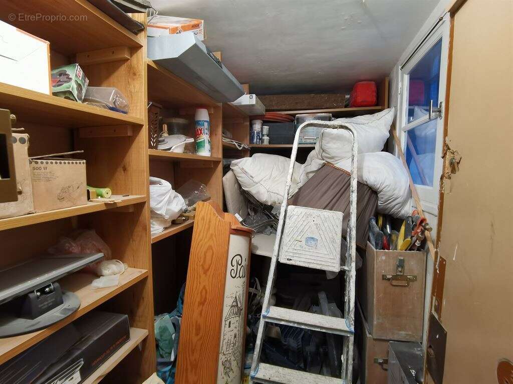 Appartement à PARIS-1E