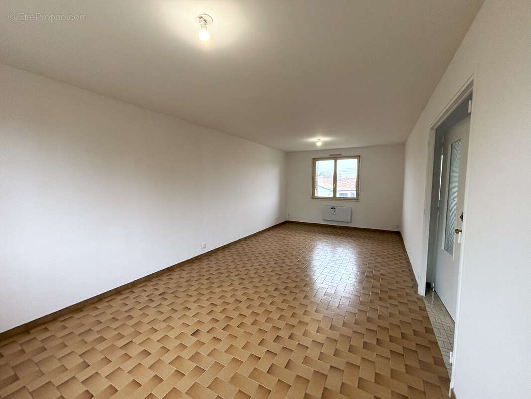 Maison à SAINT-CYR-SUR-MENTHON