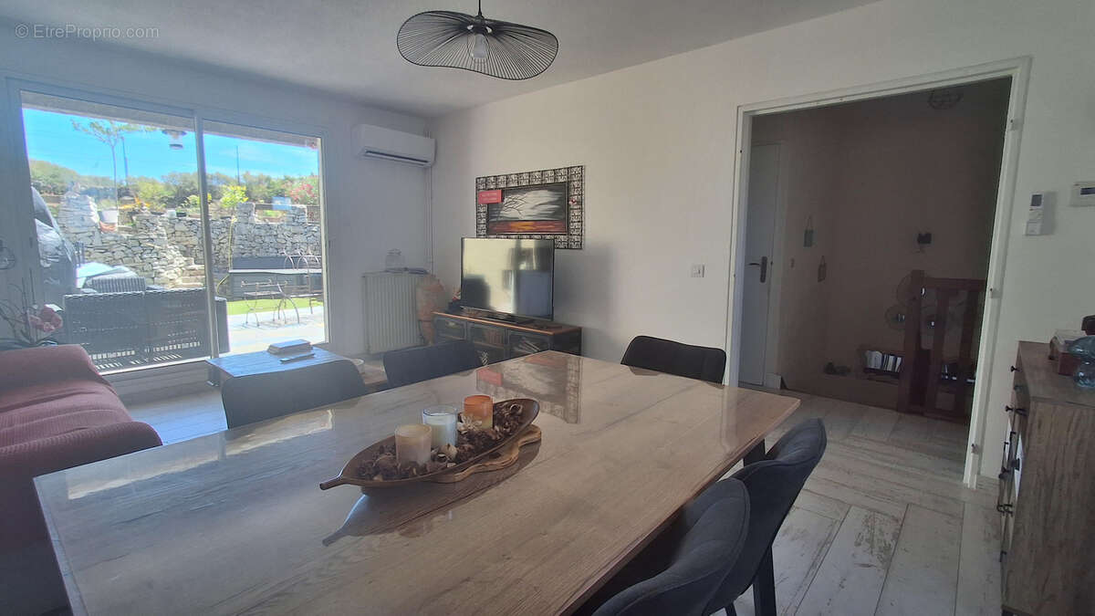 Maison type 4 mitoyenne avec jardin ,garage et 1 place de parking privative - photo 15