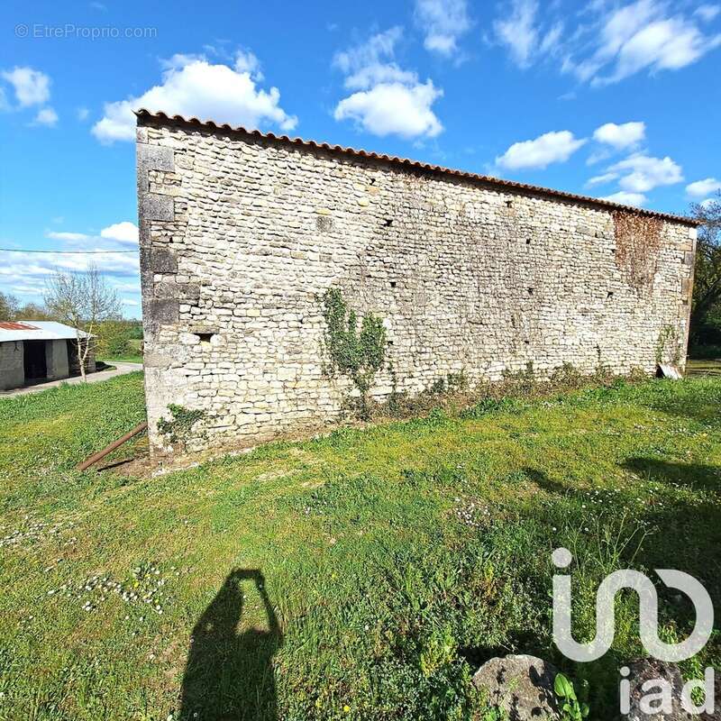 Photo 5 - Maison à SAINT-COUTANT-LE-GRAND