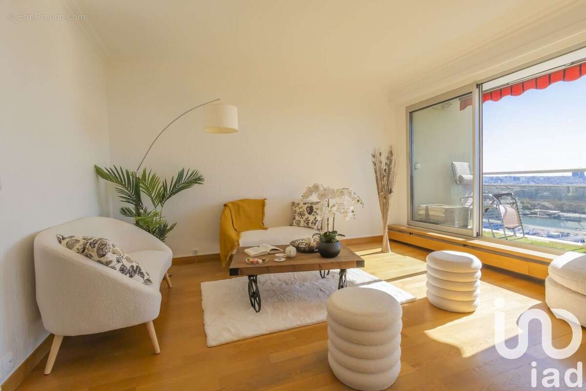 Photo 5 - Appartement à COURBEVOIE