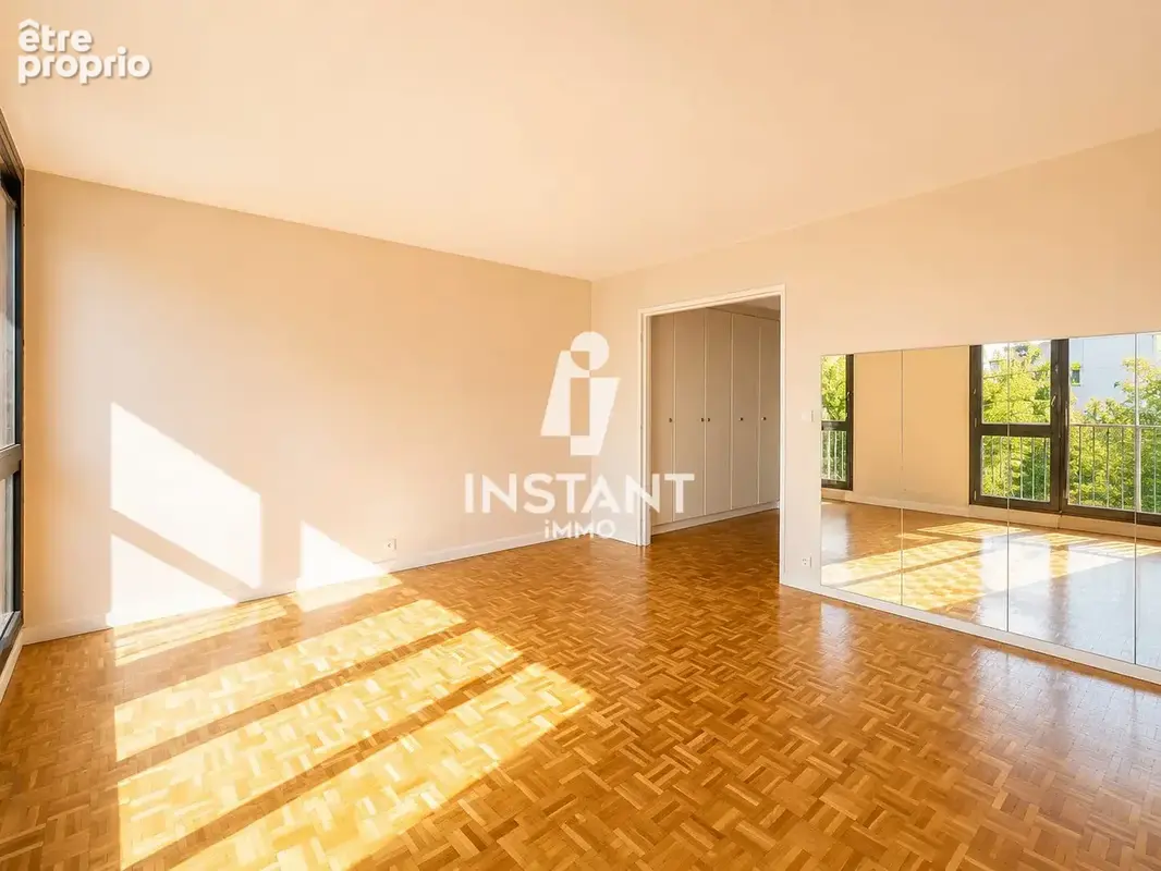 Appartement 4 pièces 88 m² à vendre à Creteil (94000) - photo 2