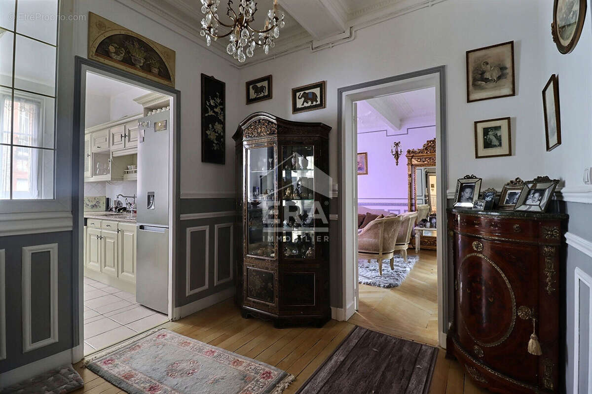 Appartement à COLOMBES