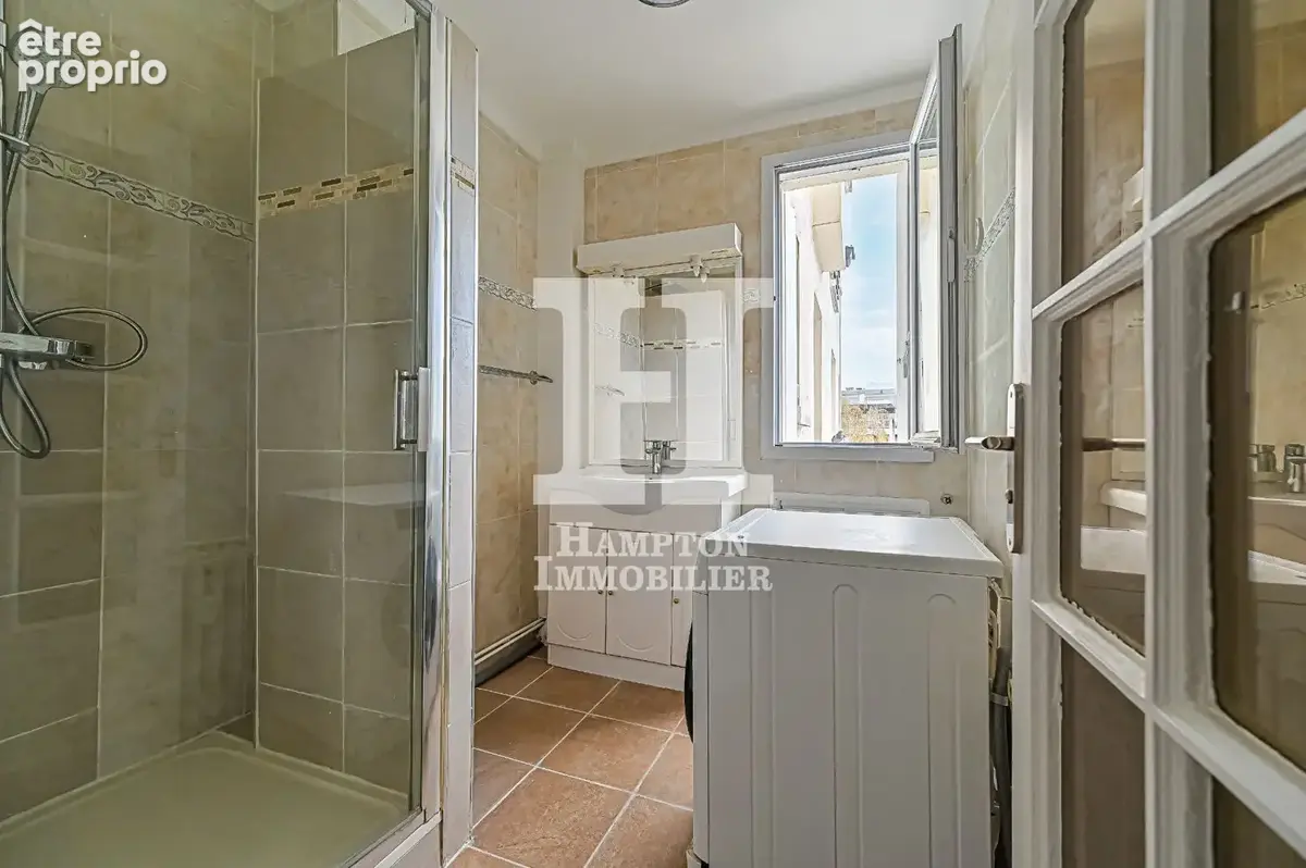 Exclusivité. Gare de l'Est / Square Verdun. Appartement 2 pièces de 43.42 m2 - photo 8