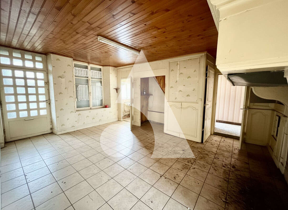 Maison à HARREVILLE-LES-CHANTEURS
