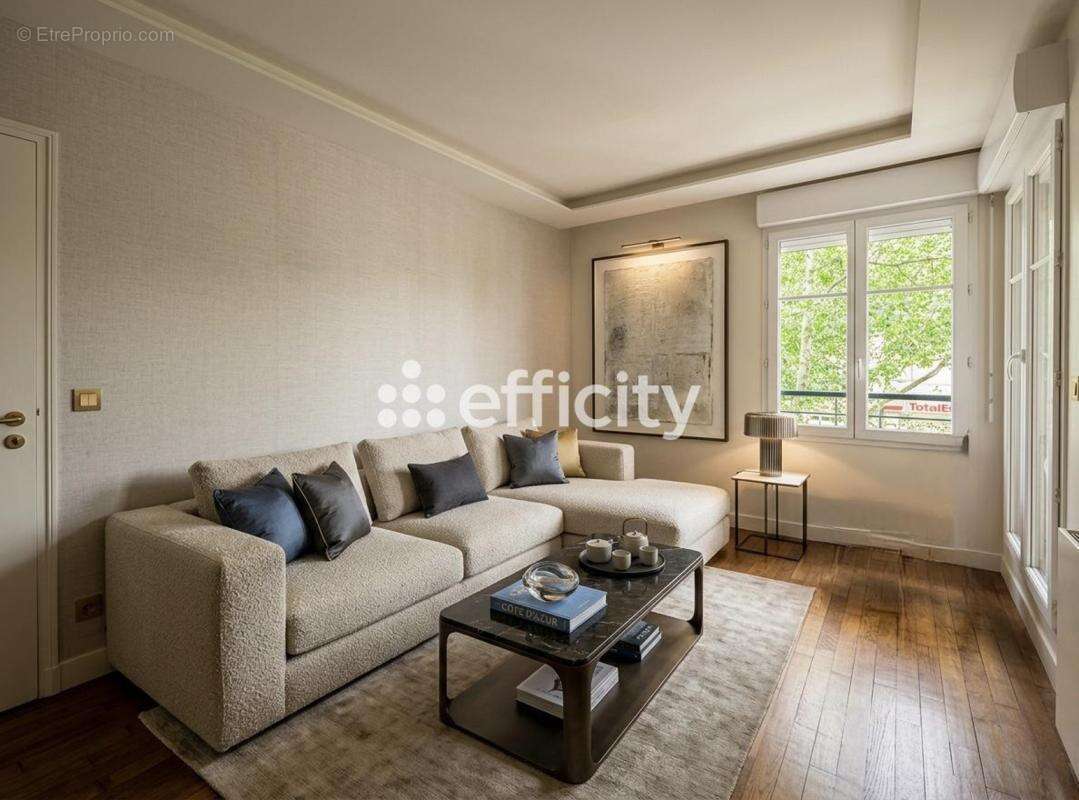 Appartement à MONTROUGE