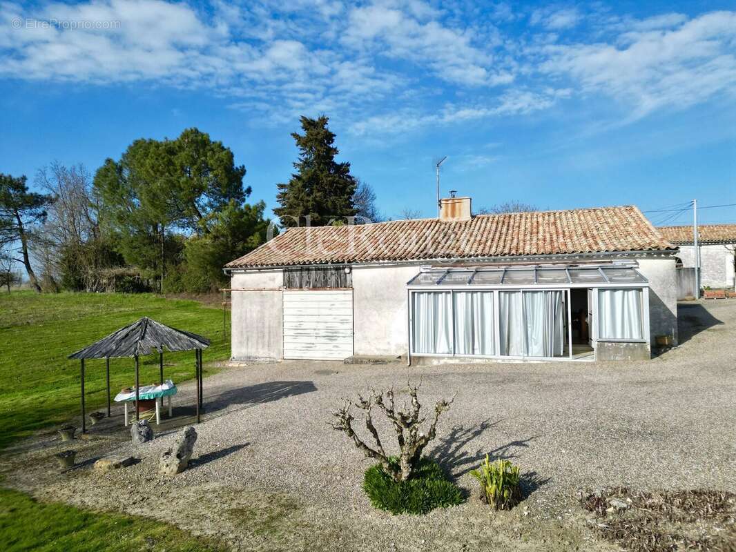 Maison à DURAS