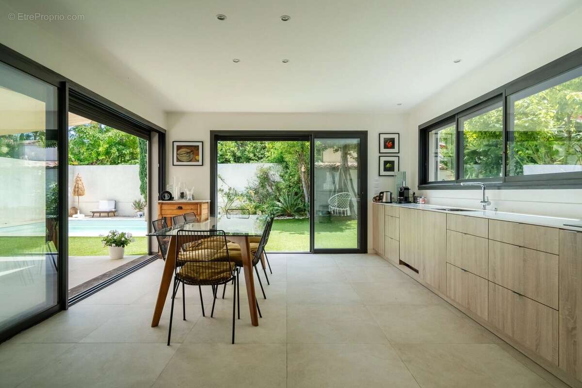 Maison à MARSEILLE-8E